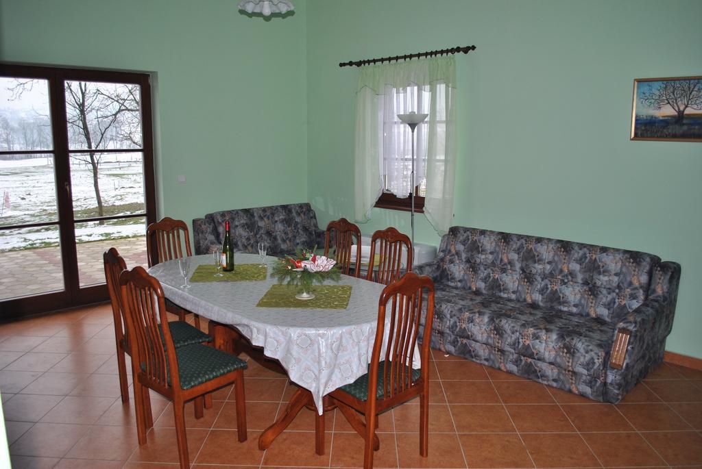 Apartments - Turisticna Kmetija Vrbnjak Ljutomer Ngoại thất bức ảnh